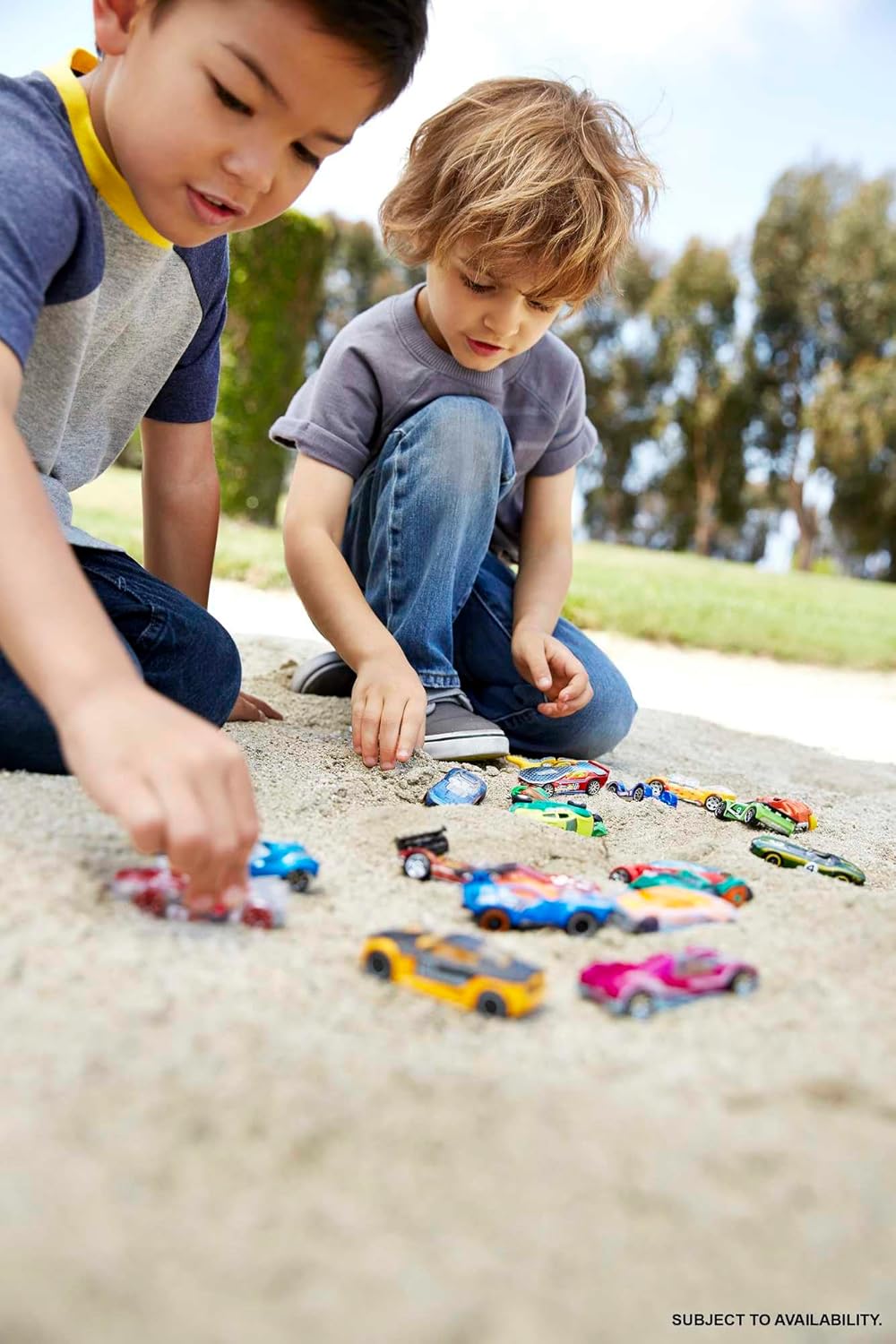 Hot Wheels Cars 20 Pack Gift Set H7045 thumbnail
