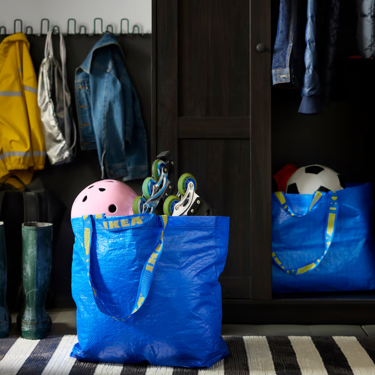 IKEA FRAKTA Medium Reusable Tote Bag – Blue Multipurpose Carry & Storage Bag with 10-Gallon Capacity for Daily Use thumbnail