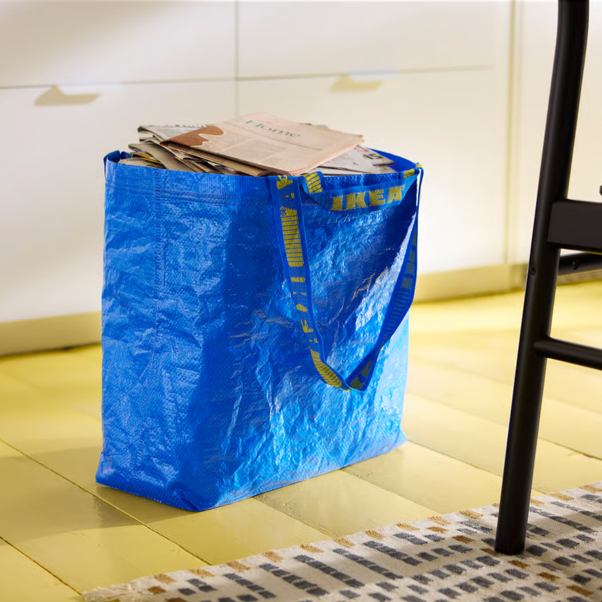 IKEA FRAKTA Medium Reusable Tote Bag – Blue Multipurpose Carry & Storage Bag with 10-Gallon Capacity for Daily Use thumbnail