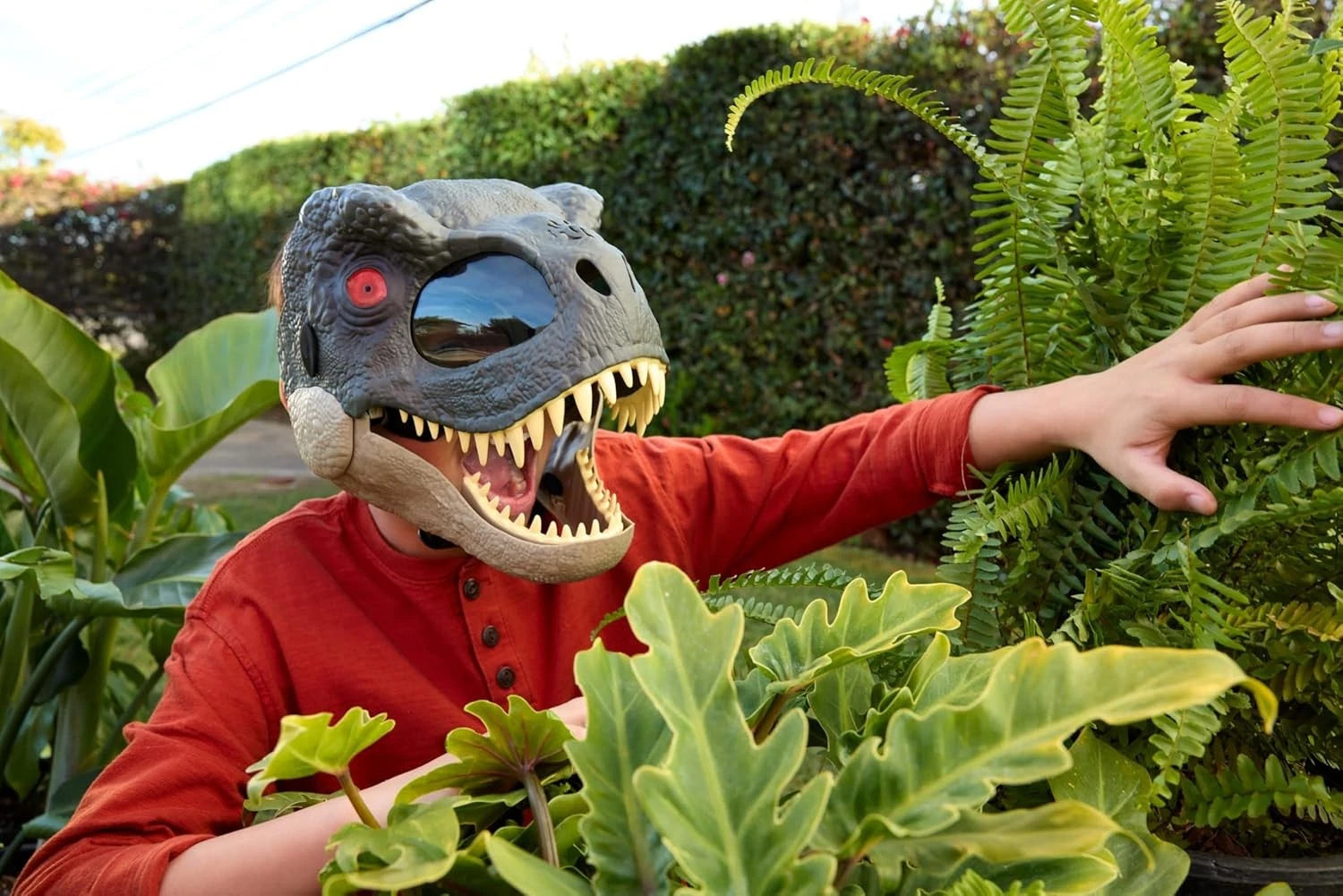 Jurassic World Rebirth T-Rex Rage N Roar Mask with Light Up Eyes, Realistic Dinosaur Costume Mask with Sound Effects for Kids thumbnail
