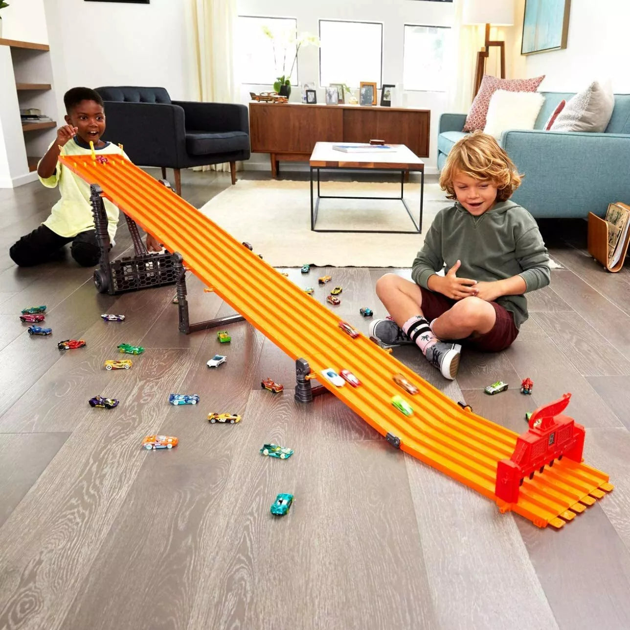 Hot wheels Super 6 Lane Racing Set V1983 thumbnail